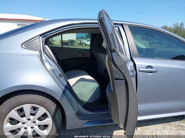 2021 TOYOTA COROLLA LE 8