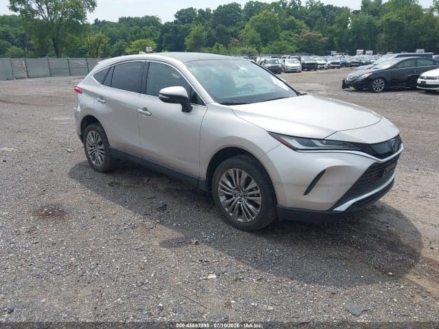 2024 TOYOTA VENZA LIMITED - 1