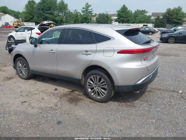 2024 TOYOTA VENZA LIMITED 3