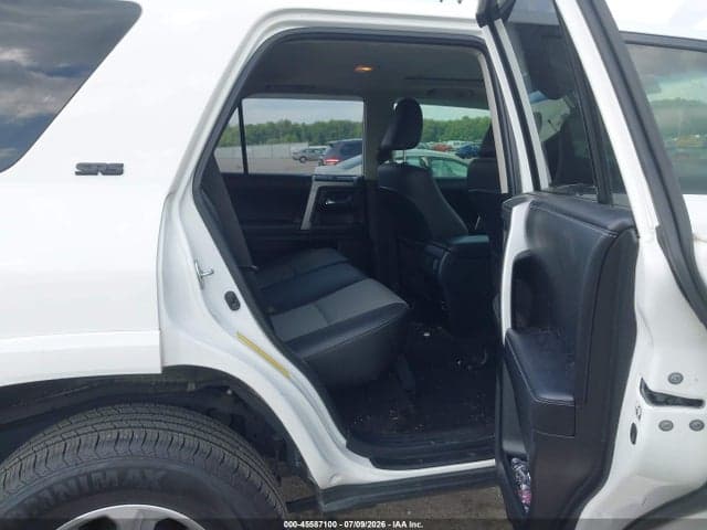 2018 TOYOTA 4RUNNER SR5 PREMIUM 8