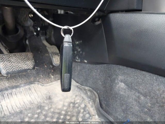 2017 TOYOTA RAV4 SE 11