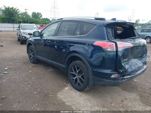 2017 TOYOTA RAV4 SE 3