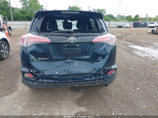 2017 TOYOTA RAV4 SE 6