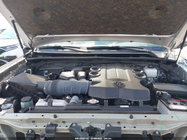 2024 TOYOTA 4RUNNER SR5 PREMIUM 10