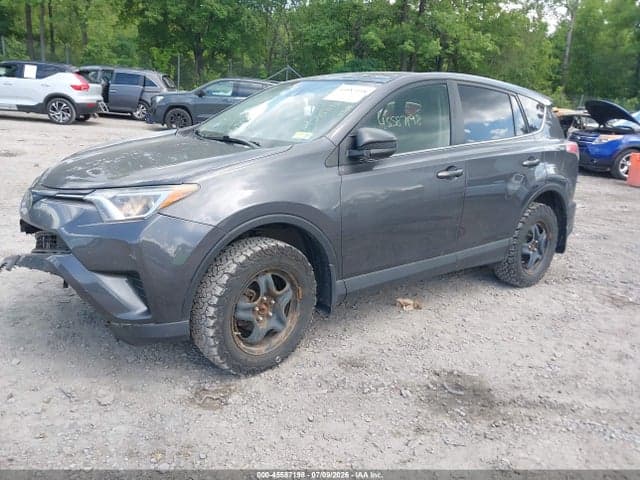 2018 TOYOTA RAV4 LE 2