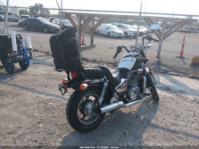 1986 HONDA VT700 C 4