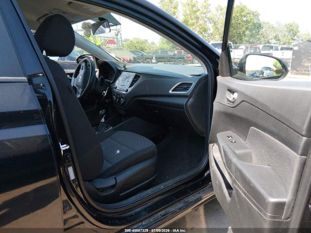 2020 HYUNDAI ACCENT SE 5