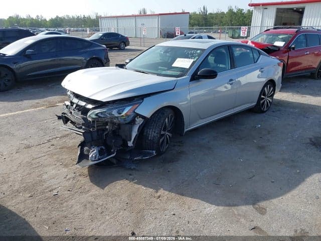 2021 NISSAN ALTIMA SR FWD 2