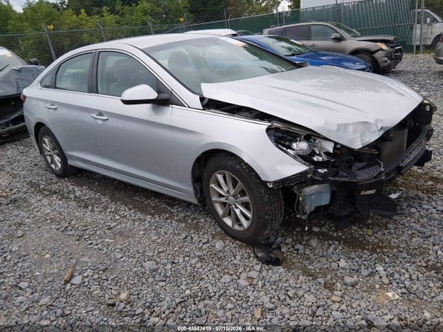 2019 HYUNDAI SONATA SE 1