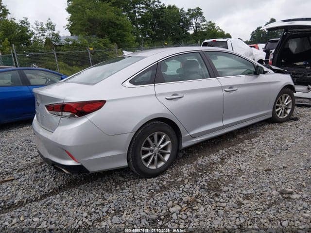 2019 HYUNDAI SONATA SE 4