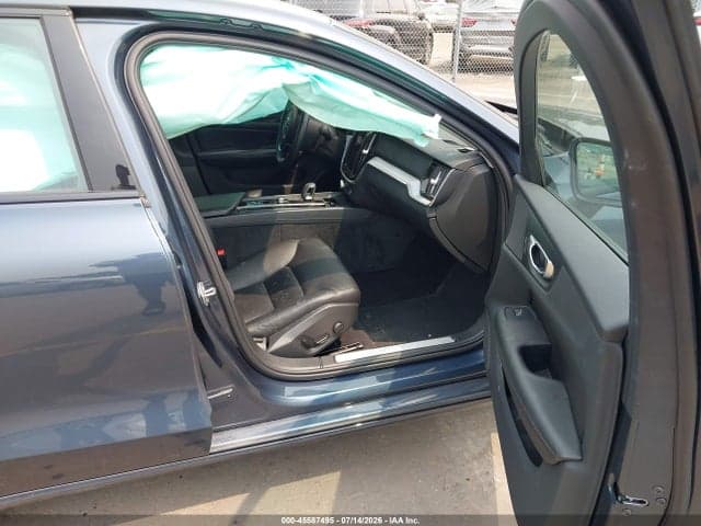 2023 VOLVO S60 B5 CORE DARK THEME 5