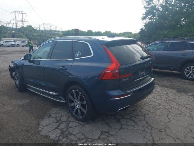2021 VOLVO XC60 T6 INSCRIPTION 3
