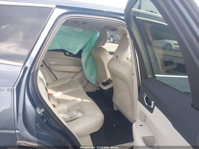 2021 VOLVO XC60 T6 INSCRIPTION 8