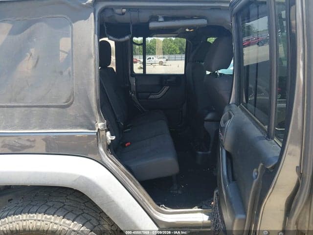 2017 JEEP WRANGLER UNLIMITED SPORT 8