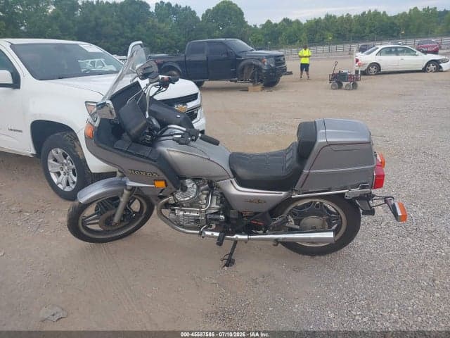 1982 HONDA GL500I 14