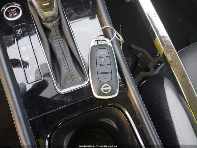 2024 NISSAN KICKS SR XTRONIC CVT 11
