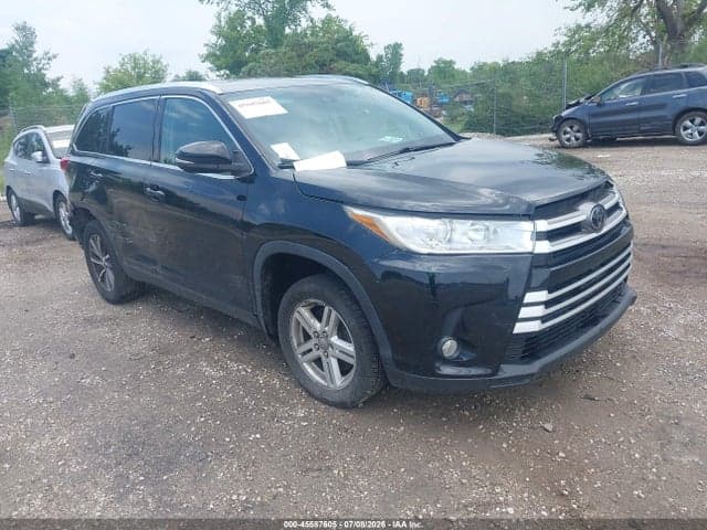 2019 TOYOTA HIGHLANDER XLE 1