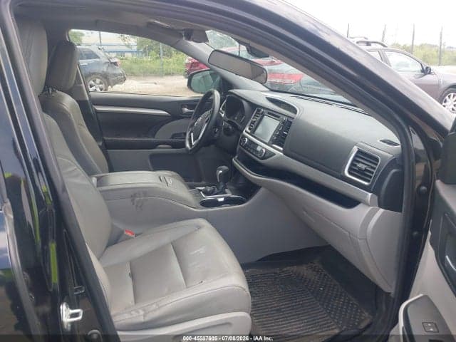 2019 TOYOTA HIGHLANDER XLE 5