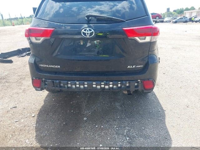 2019 TOYOTA HIGHLANDER XLE 6