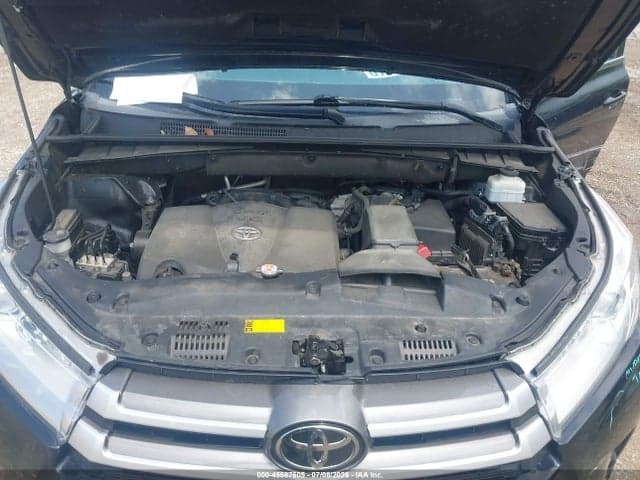 2019 TOYOTA HIGHLANDER XLE 10