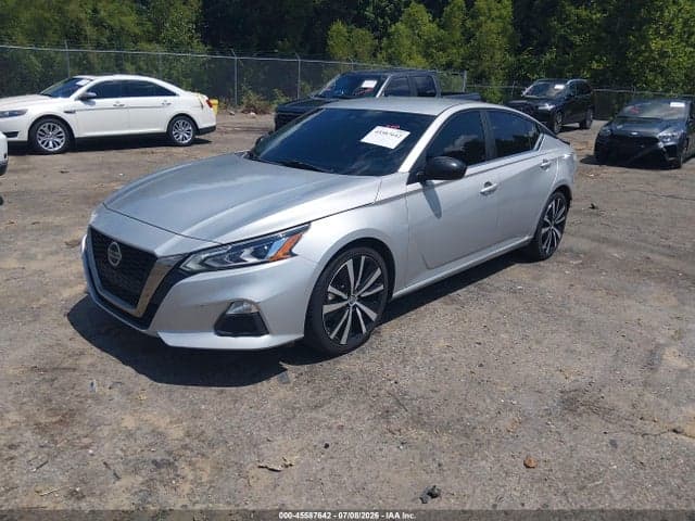 2022 NISSAN ALTIMA SR FWD 2