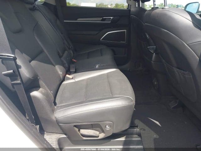 2021 KIA TELLURIDE LX 9