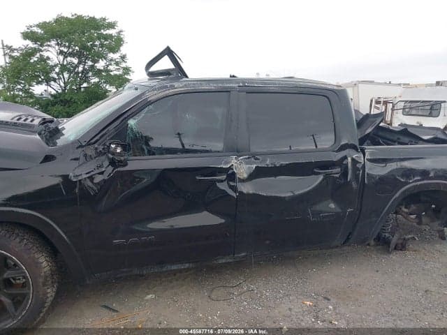 2021 RAM 1500 LARAMIE 4X4 5'7 BOX 6