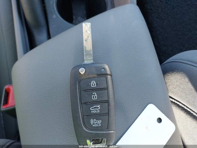 2025 HYUNDAI ELANTRA SE 11