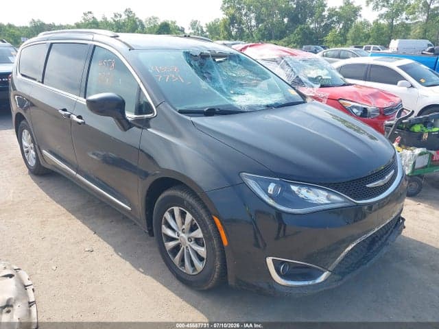 2018 CHRYSLER PACIFICA TOURING L 1