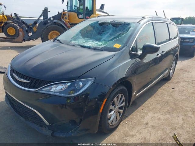 2018 CHRYSLER PACIFICA TOURING L 2