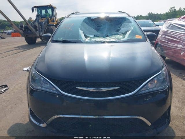 2018 CHRYSLER PACIFICA TOURING L 12
