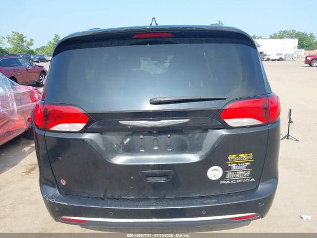 2018 CHRYSLER PACIFICA TOURING L 16