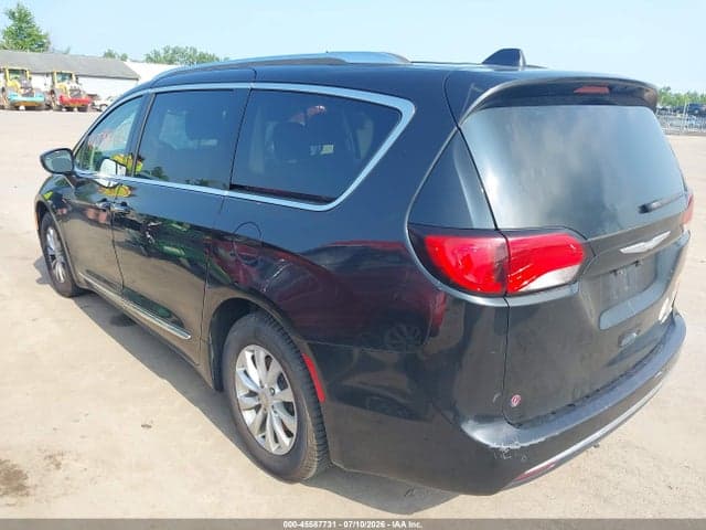 2018 CHRYSLER PACIFICA TOURING L 3