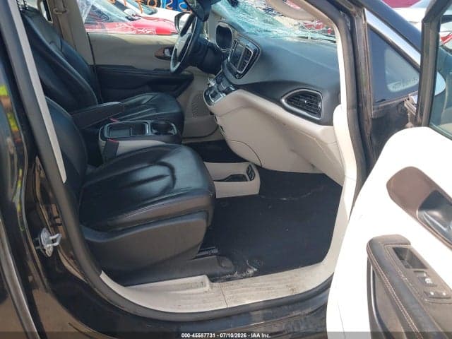 2018 CHRYSLER PACIFICA TOURING L 5