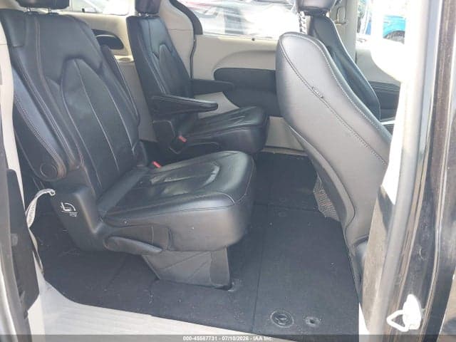 2018 CHRYSLER PACIFICA TOURING L 8