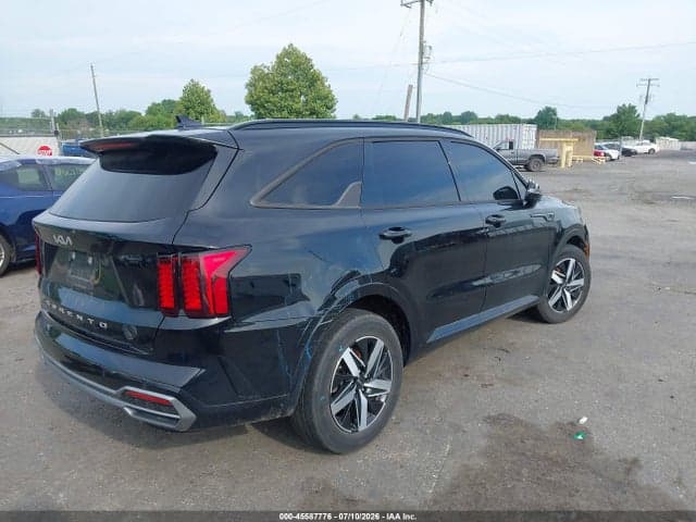 2022 KIA SORENTO S 4
