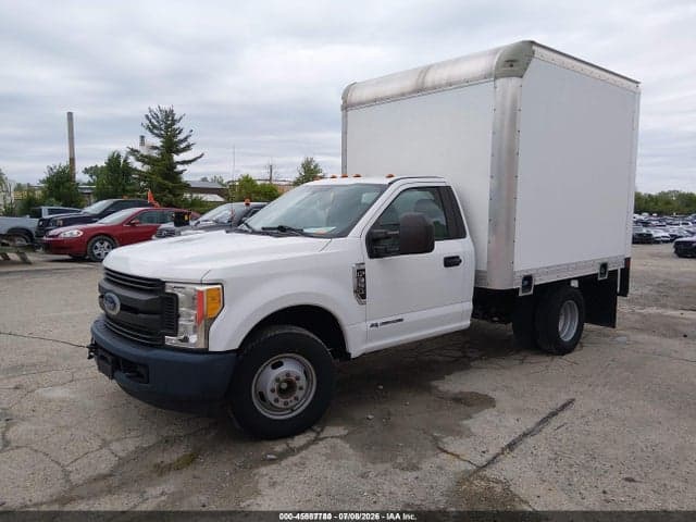 2017 FORD F-350 CHASSIS XL 2