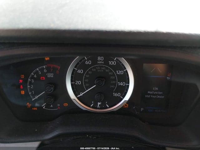 2021 TOYOTA COROLLA LE 7