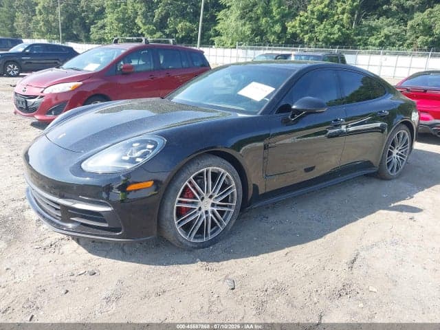 2018 PORSCHE PANAMERA 4 2