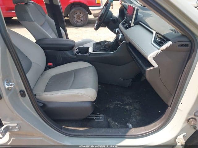 2021 TOYOTA RAV4 XLE PREMIUM 5