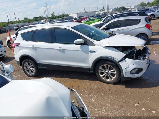 2017 FORD ESCAPE SE 13