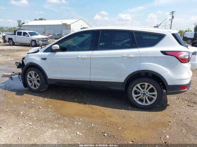 2017 FORD ESCAPE SE 14