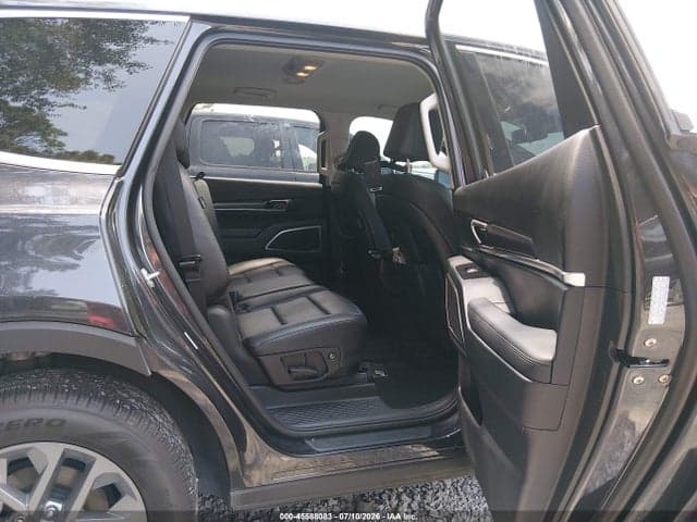 2025 KIA TELLURIDE LX 8