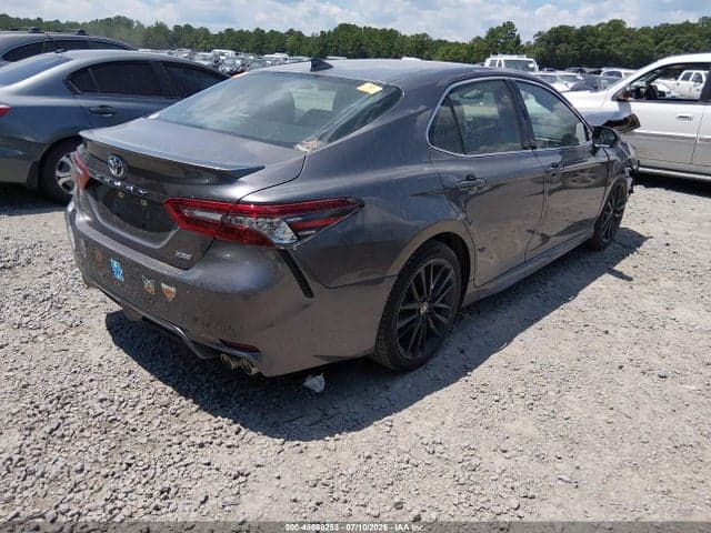 2021 TOYOTA CAMRY XSE 4