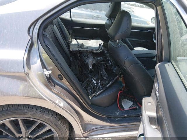 2021 TOYOTA CAMRY XSE 8