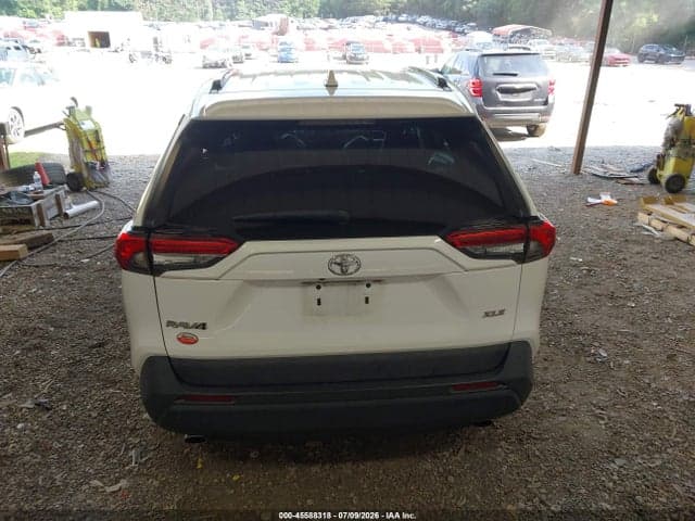 2020 TOYOTA RAV4 XLE PREMIUM 16
