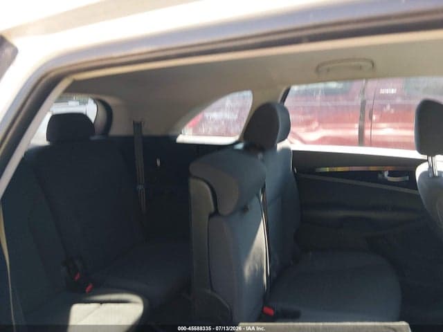 2018 KIA SORENTO 2.4L LX 18