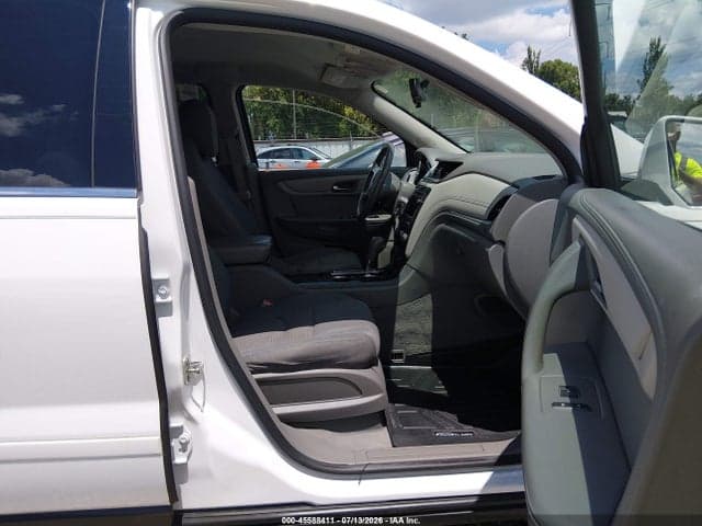 2017 CHEVROLET TRAVERSE LT 5