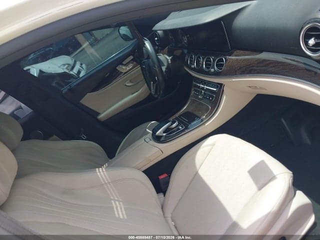 2019 MERCEDES-BENZ E 300 5