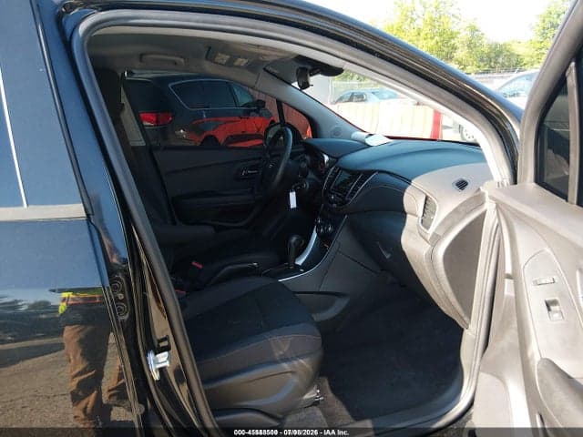 2019 CHEVROLET TRAX LS 5